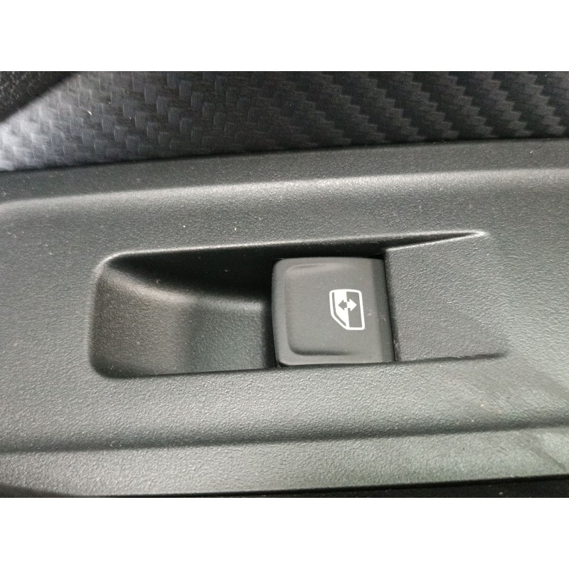 Recambio de mando elevalunas delantero derecho para skoda kamiq (nw4) 1.5 tsi referencia OEM IAM   