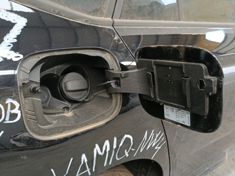 Recambio de tapa exterior combustible para skoda kamiq (nw4) 1.5 tsi referencia OEM IAM   