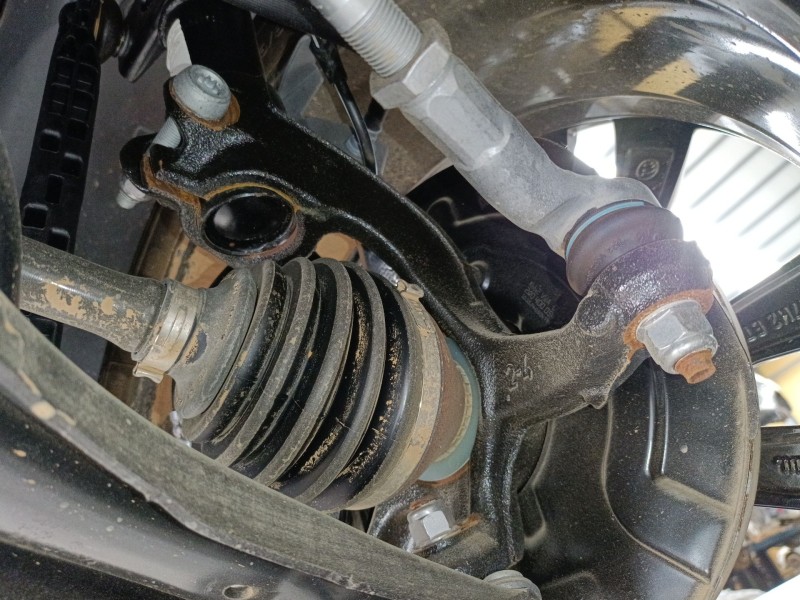 Recambio de mangueta delantera derecha para skoda kamiq (nw4) 1.5 tsi referencia OEM IAM 2Q0407256AD  