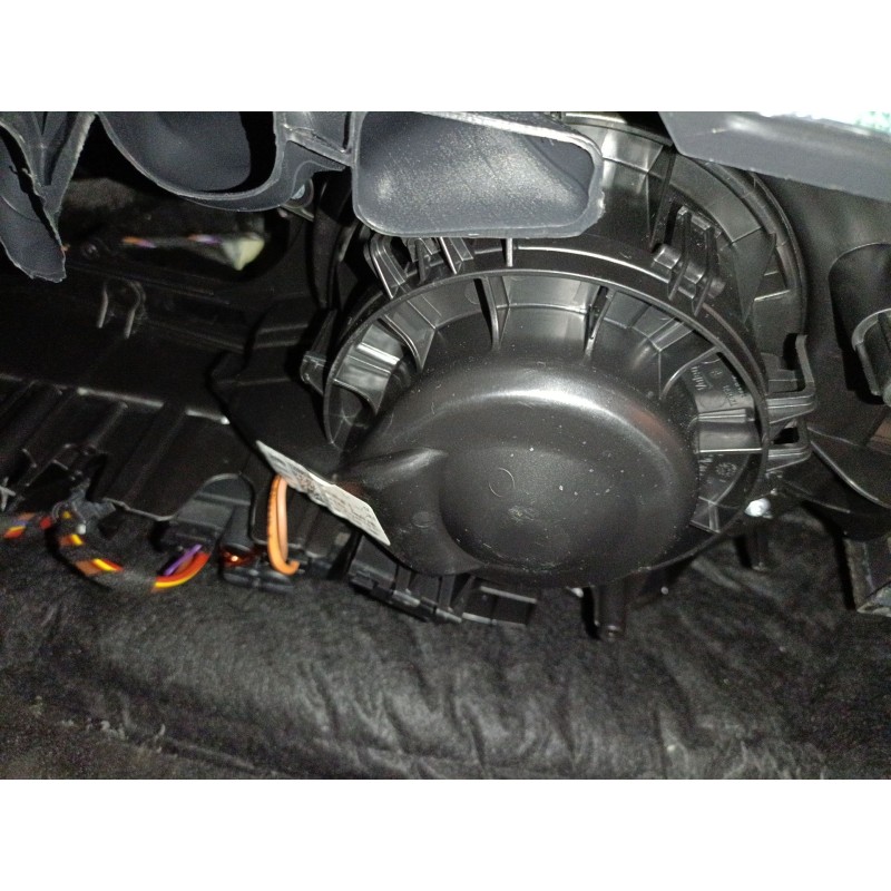 Recambio de ventilador calefaccion para skoda kamiq (nw4) 1.5 tsi referencia OEM IAM   