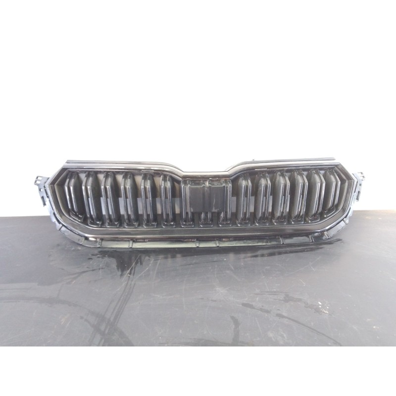 Recambio de rejilla delantera para skoda kamiq (nw4) 1.5 tsi referencia OEM IAM   