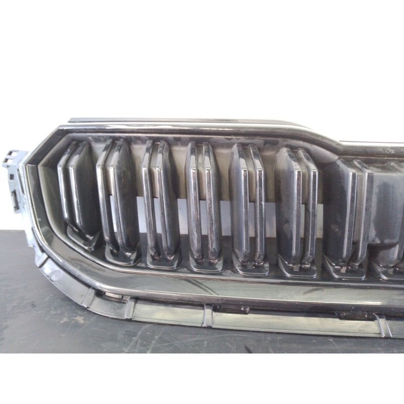 Recambio de rejilla delantera para skoda kamiq (nw4) 1.5 tsi referencia OEM IAM   