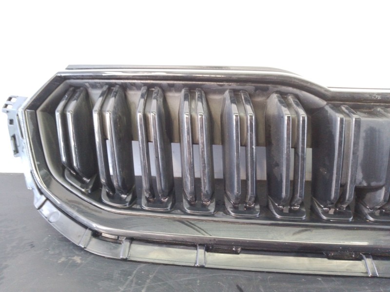 Recambio de rejilla delantera para skoda kamiq (nw4) 1.5 tsi referencia OEM IAM   