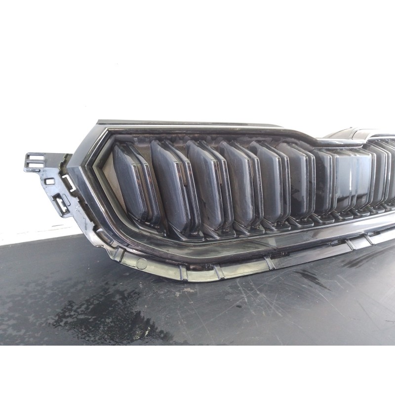 Recambio de rejilla delantera para skoda kamiq (nw4) 1.5 tsi referencia OEM IAM   