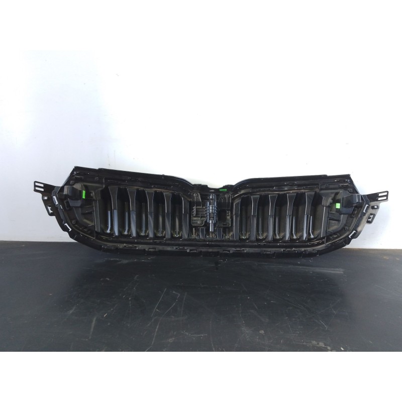 Recambio de rejilla delantera para skoda kamiq (nw4) 1.5 tsi referencia OEM IAM   
