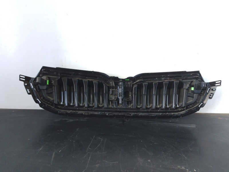 Recambio de rejilla delantera para skoda kamiq (nw4) 1.5 tsi referencia OEM IAM   