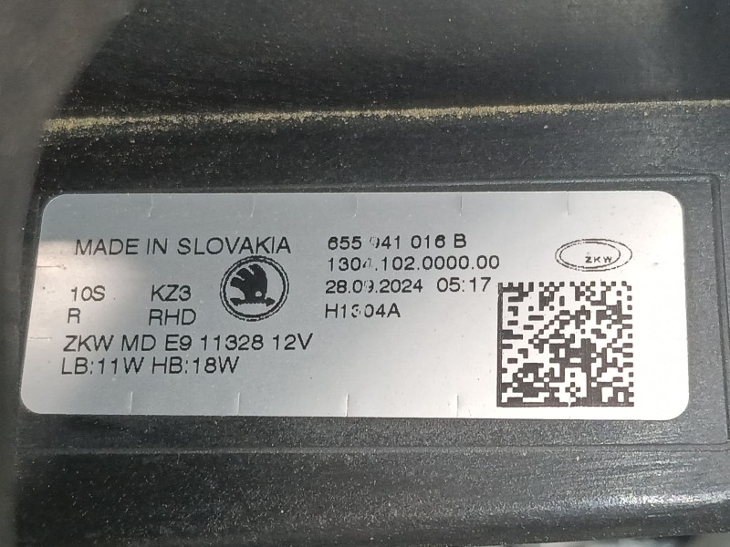 Recambio de faro derecho xenon para skoda kamiq (nw4) 1.0 tsi referencia OEM IAM 655041016B  