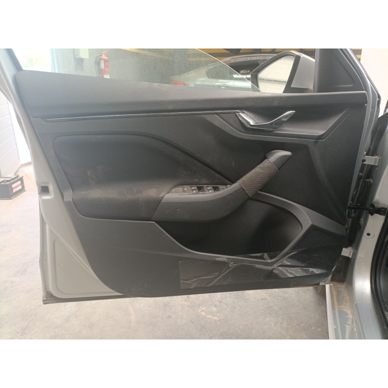 Recambio de guarnecido puerta delantera izquierda para skoda kamiq (nw4) 1.0 tsi referencia OEM IAM   