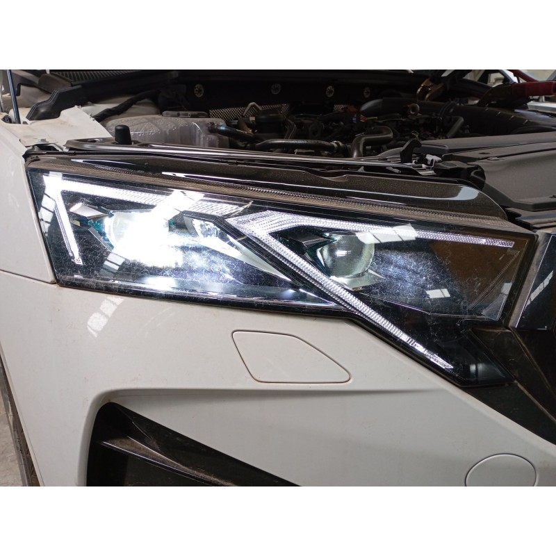 Recambio de faro derecho xenon para skoda octavia vrs 2.0 tsi referencia OEM IAM   