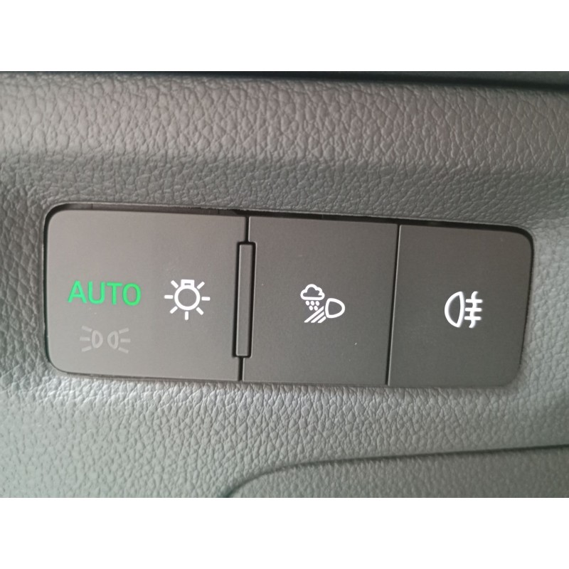 Recambio de mando luces para skoda octavia vrs 2.0 tsi referencia OEM IAM   