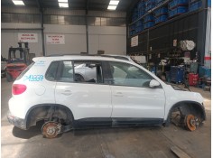 VOLKSWAGEN TIGUAN (5N_)