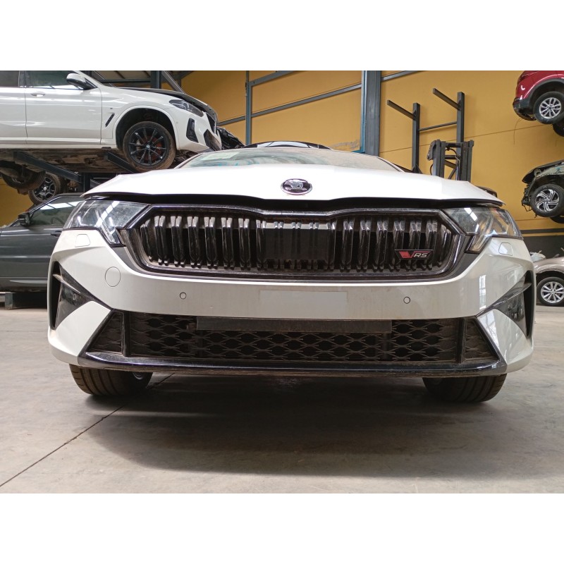 Recambio de paragolpes delantero para skoda octavia vrs 2.0 tsi referencia OEM IAM   