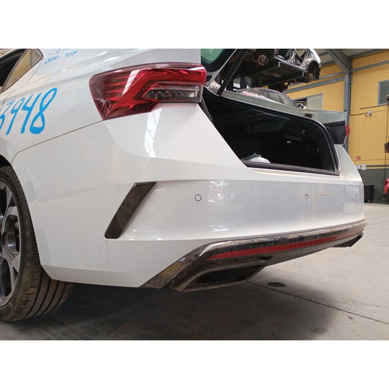 Recambio de paragolpes trasero para skoda octavia vrs 2.0 tsi referencia OEM IAM   