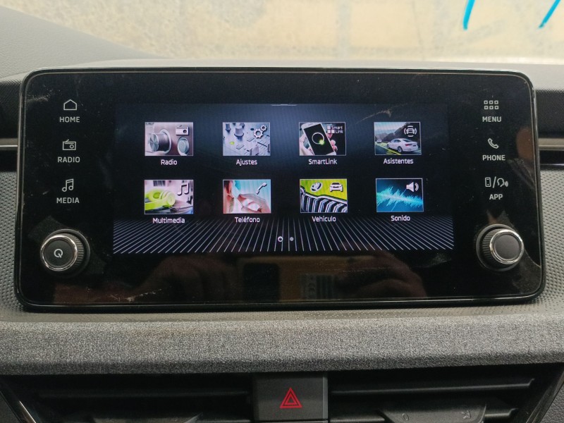 Recambio de sistema audio / radio cd para skoda kamiq (nw4) 1.0 tsi referencia OEM IAM   