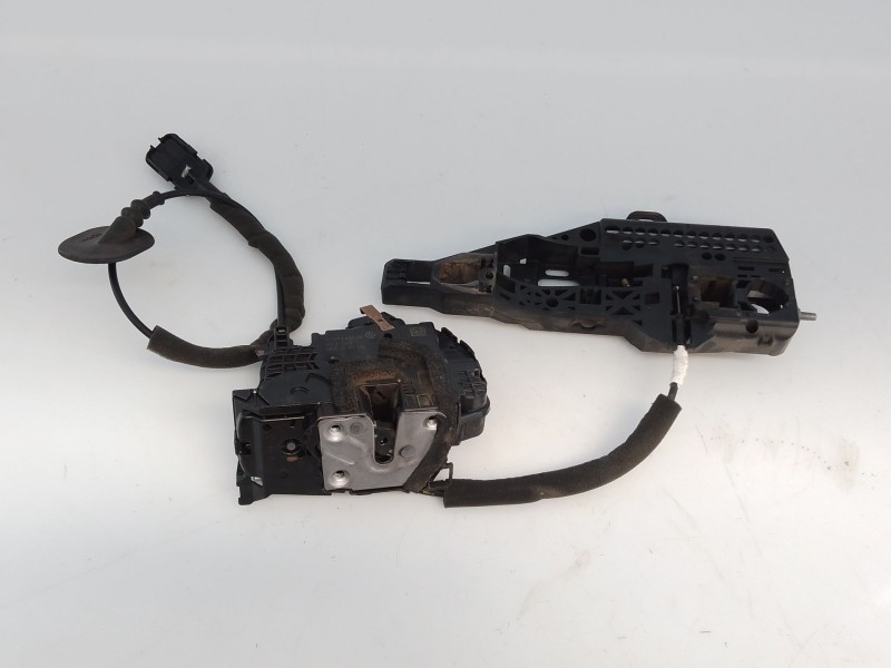 Recambio de cerradura puerta delantera derecha para renault clio iv (bh_) 1.5 dci 90 referencia OEM IAM   