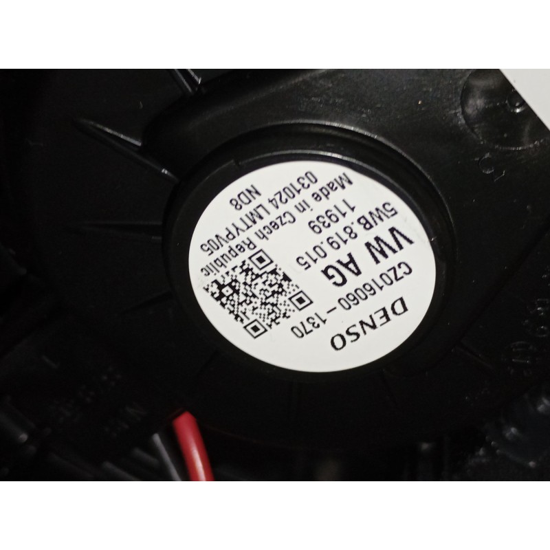 Recambio de ventilador calefaccion para skoda octavia vrs 2.0 tsi referencia OEM IAM 5WB819015  