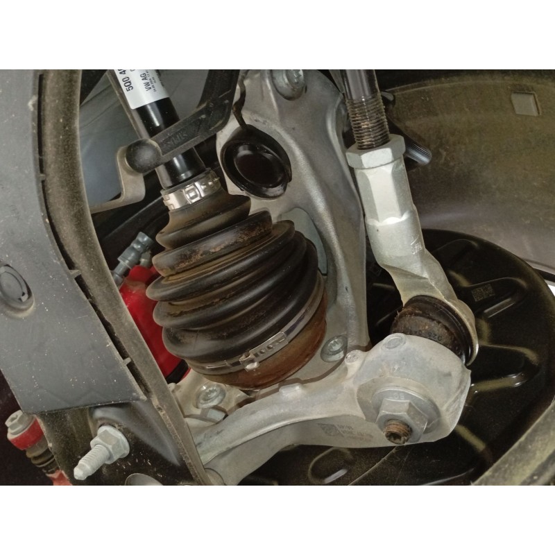 Recambio de mangueta delantera derecha para skoda octavia vrs 2.0 tsi referencia OEM IAM   