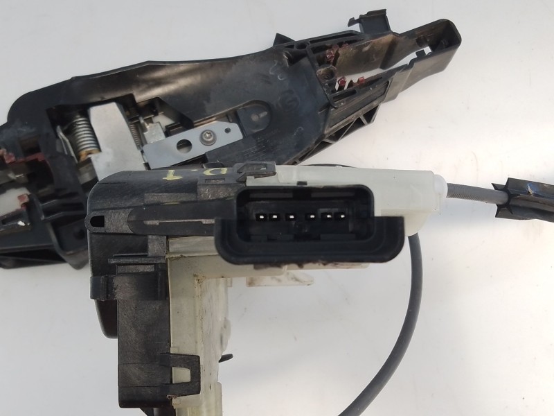 Recambio de cerradura puerta delantera izquierda para peugeot 2008 (p1) active referencia OEM IAM   