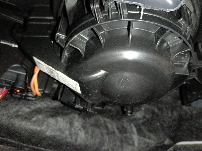 Recambio de ventilador calefaccion para skoda kamiq (nw4) 1.0 tsi referencia OEM IAM   