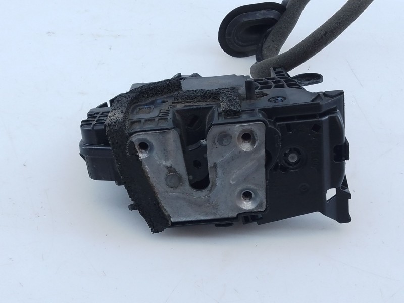 Recambio de cerradura puerta trasera izquierda para renault captur i (j5_, h5_) 1.5 dci 90 referencia OEM IAM   