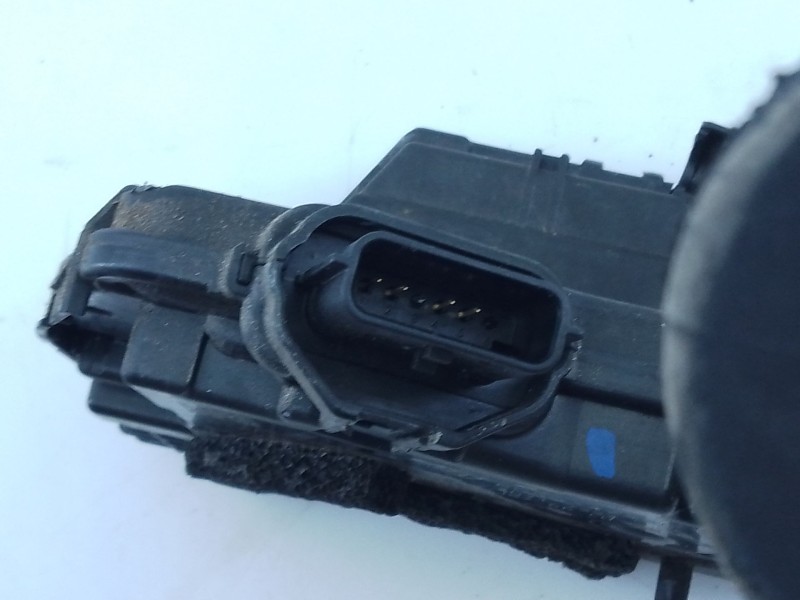Recambio de cerradura puerta trasera izquierda para renault captur i (j5_, h5_) 1.5 dci 90 referencia OEM IAM   