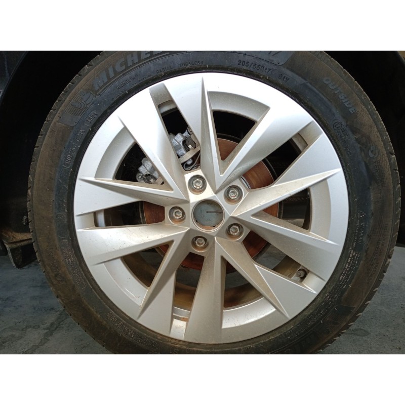 Recambio de llanta para skoda octavia nx3 referencia OEM IAM 205/55/17  
