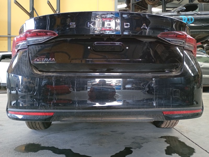 Recambio de paragolpes trasero para skoda octavia nx3 referencia OEM IAM   