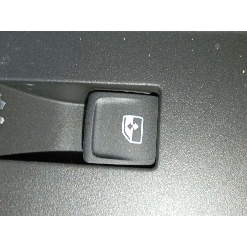 Recambio de mando elevalunas trasero derecho para skoda octavia nx3 referencia OEM IAM   