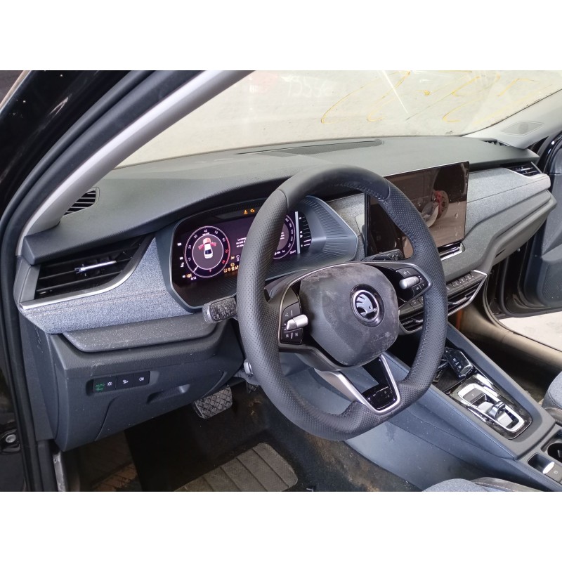 Recambio de salpicadero para skoda octavia nx3 referencia OEM IAM   