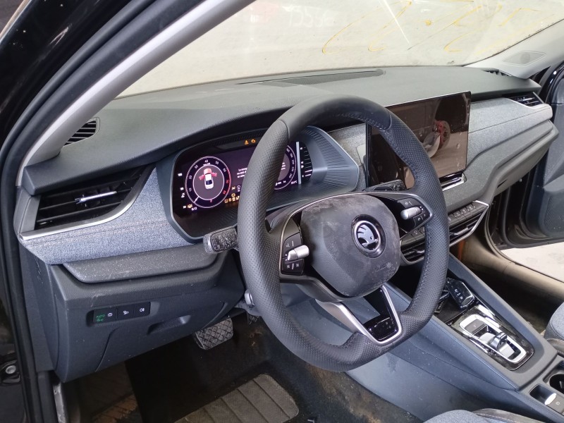 Recambio de salpicadero para skoda octavia nx3 referencia OEM IAM   