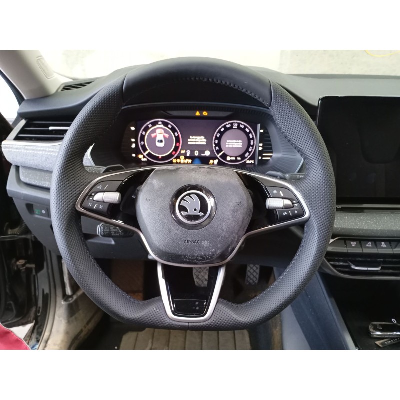 Recambio de volante para skoda octavia nx3 referencia OEM IAM   