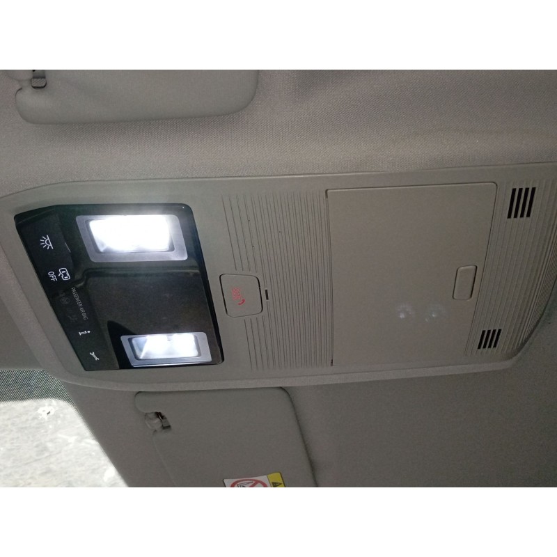 Recambio de luz interior para skoda octavia nx3 referencia OEM IAM   