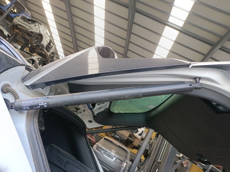 Recambio de amortiguadores maletero / porton para kia sportage v (nq5) 1.6 t-gdi mhev referencia OEM IAM 21992633622 81840R2100 