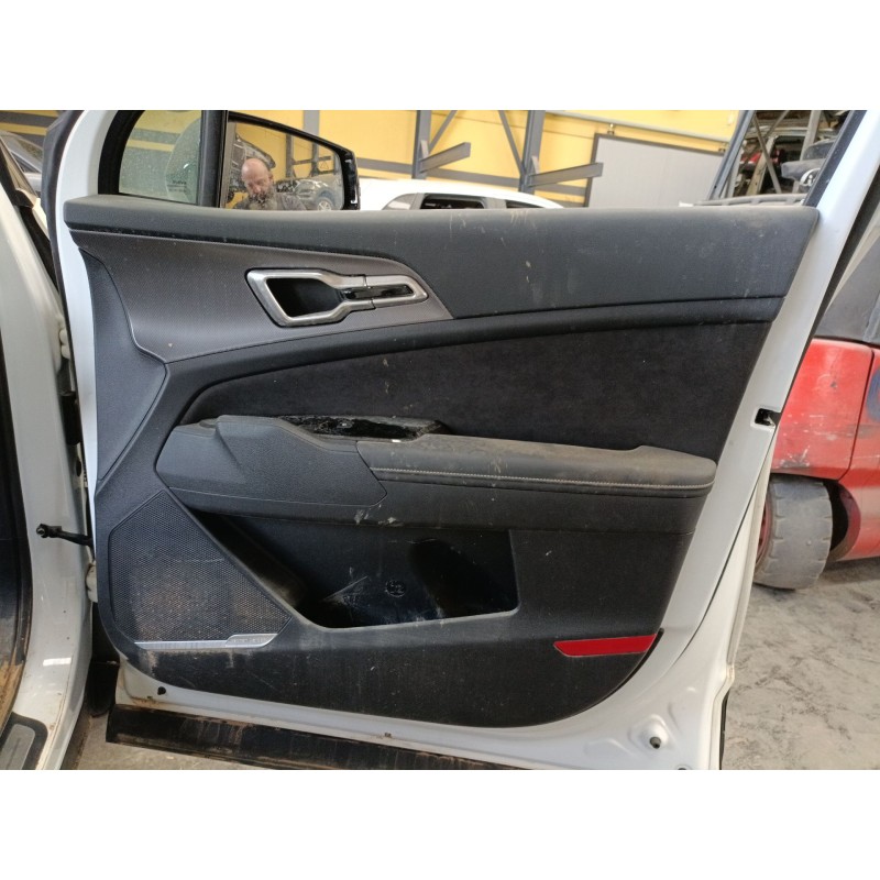 Recambio de guarnecido puerta delantera derecha para kia sportage v (nq5) 1.6 t-gdi mhev referencia OEM IAM   