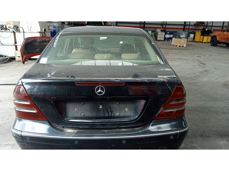 mercedes-benz clase c (w203) del año 2000