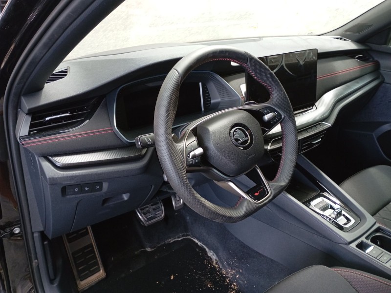 skoda octavia iv nx3 vrs 2.0 tsi del año 2024