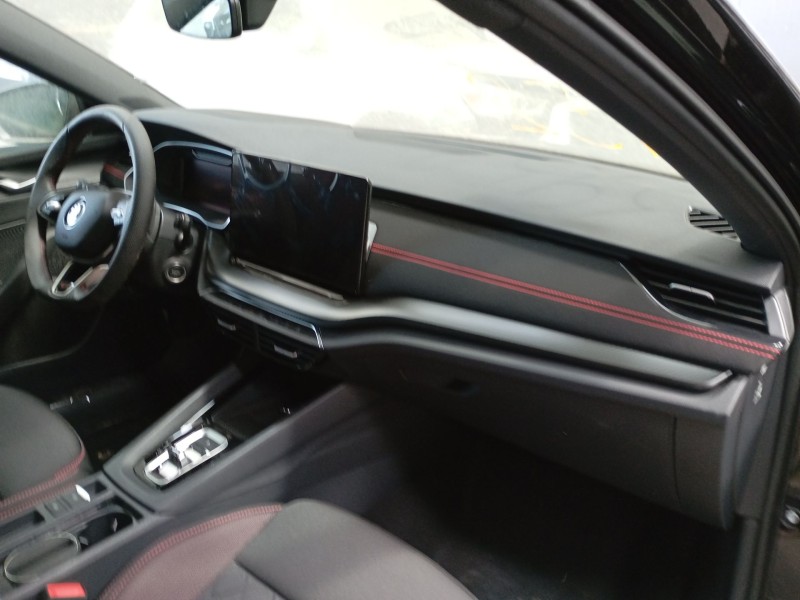 skoda octavia iv nx3 vrs 2.0 tsi del año 2024