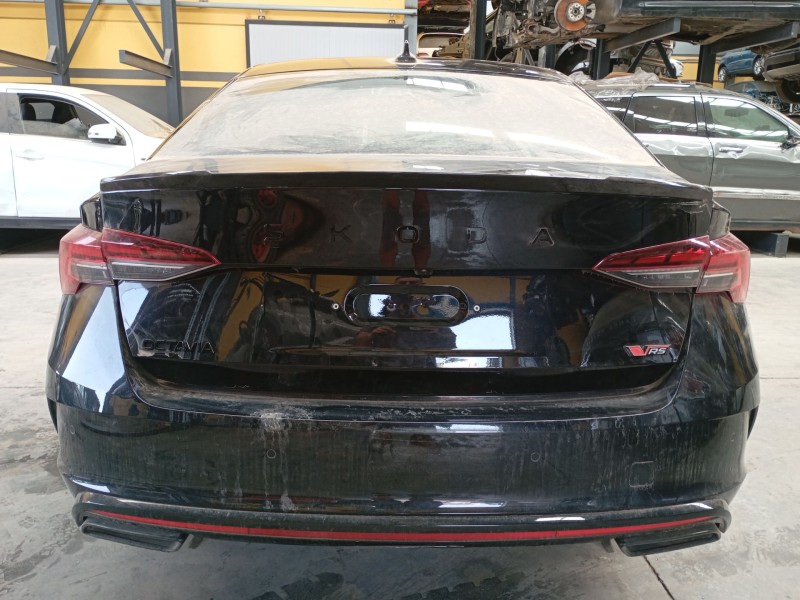 skoda octavia iv nx3 vrs 2.0 tsi del año 2024