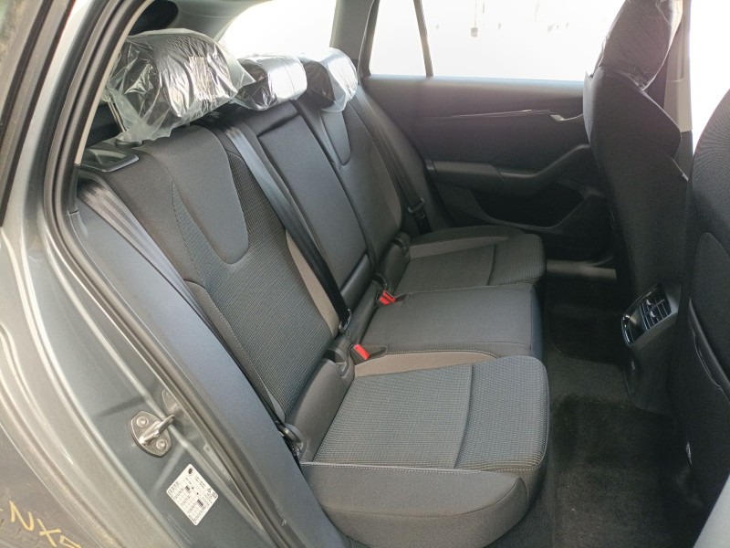 skoda octavia iv combi nx5 1.5 tsi del año 2025