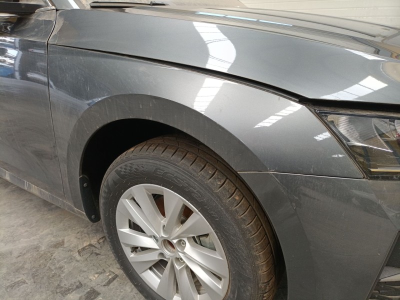 Recambio de aleta delantera derecha para skoda octavia iv combi nx5 1.5 tsi referencia OEM IAM   