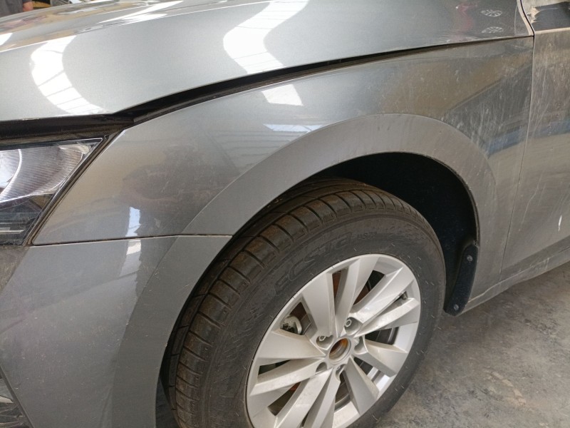 Recambio de aleta delantera izquierda para skoda octavia iv combi nx5 1.5 tsi referencia OEM IAM   