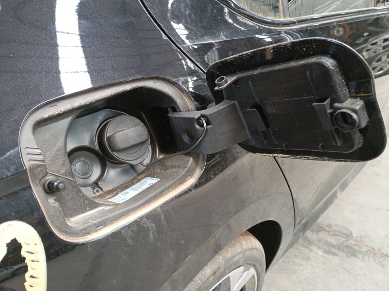 Recambio de tapa exterior combustible para skoda octavia iv nx3 vrs 2.0 tsi referencia OEM IAM   