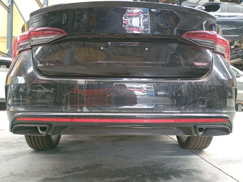 Recambio de paragolpes trasero para skoda octavia iv nx3 vrs 2.0 tsi referencia OEM IAM   