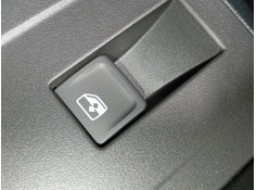 Recambio de mando elevalunas trasero izquierdo para skoda octavia iv nx3 vrs 2.0 tsi referencia OEM IAM   