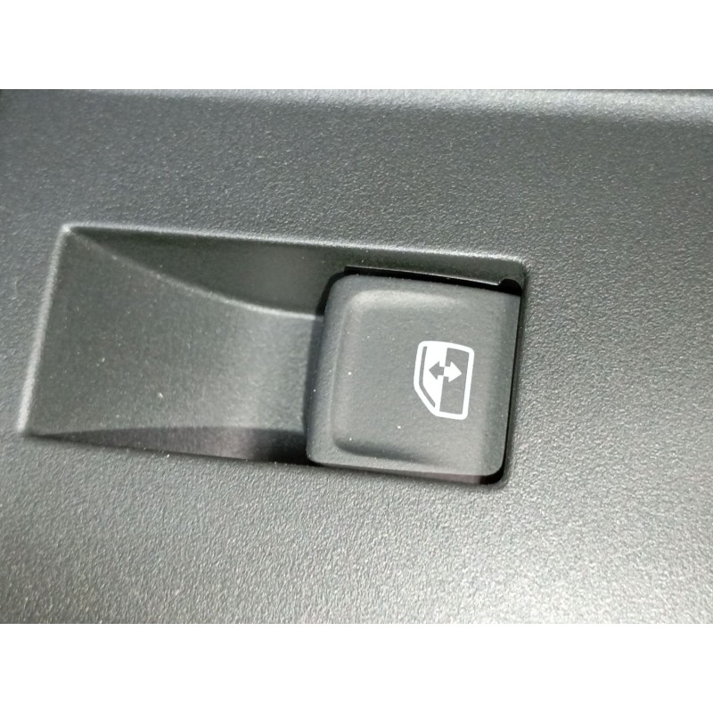 Recambio de mando elevalunas trasero derecho para skoda octavia iv nx3 vrs 2.0 tsi referencia OEM IAM   