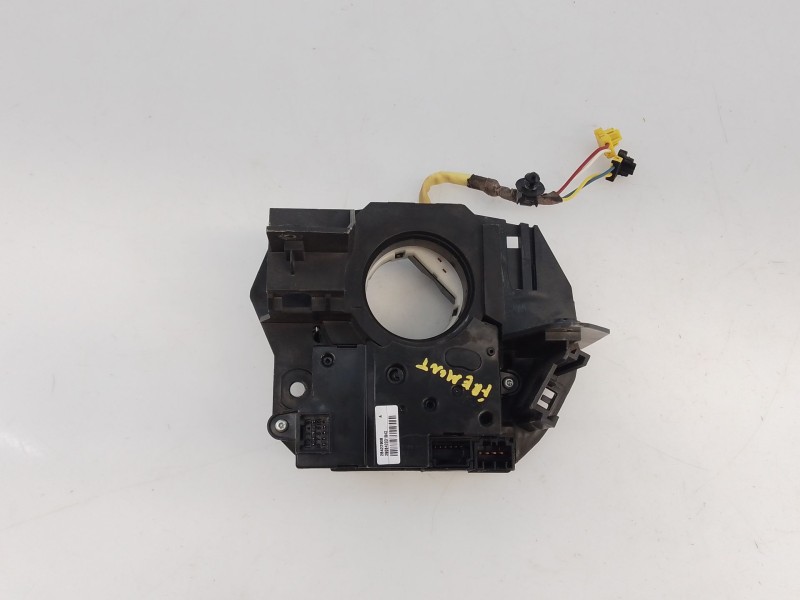 Recambio de anillo airbag para fiat freemont (345) lounge referencia OEM IAM 68068537AJ  