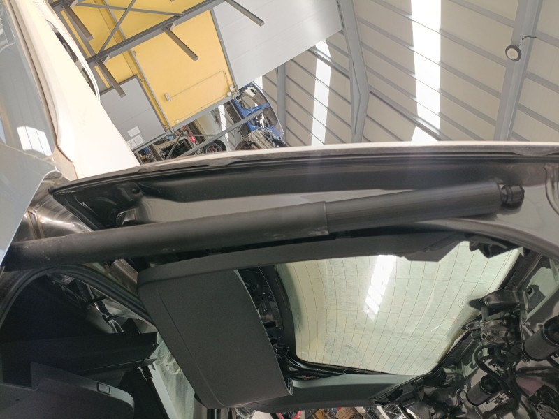 Recambio de amortiguadores maletero / porton para skoda octavia iv combi nx5 1.5 tsi referencia OEM IAM   