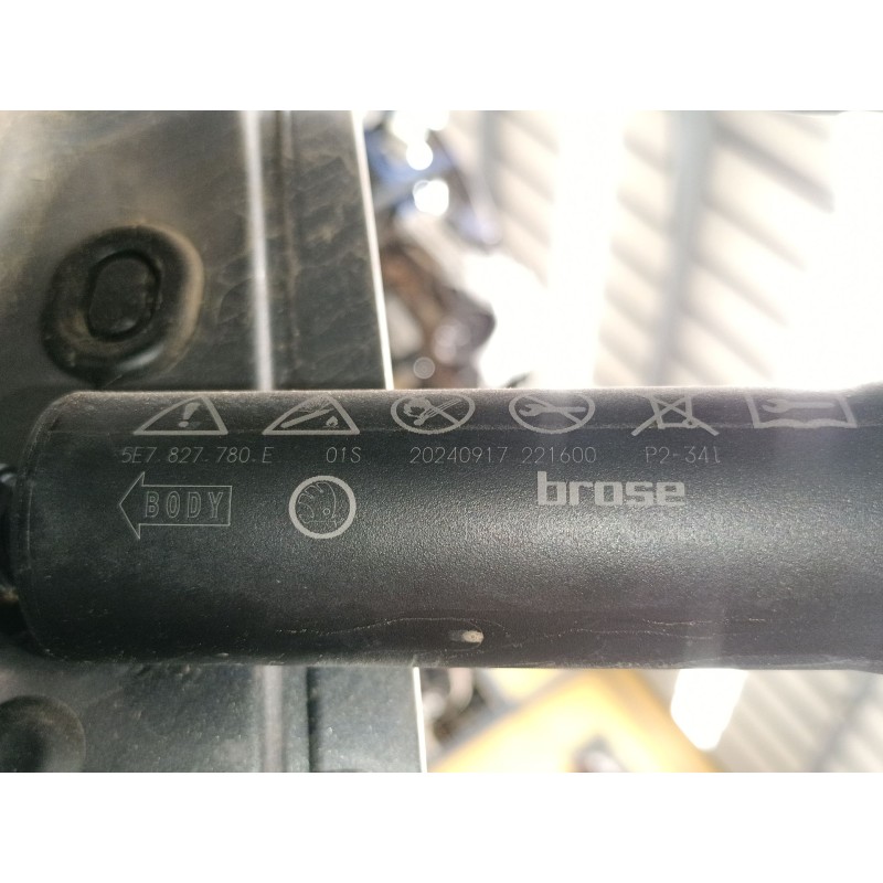 Recambio de amortiguadores maletero / porton para skoda octavia iv combi nx5 1.5 tsi referencia OEM IAM   