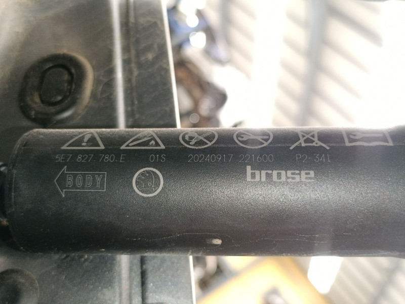 Recambio de amortiguadores maletero / porton para skoda octavia iv combi nx5 1.5 tsi referencia OEM IAM   