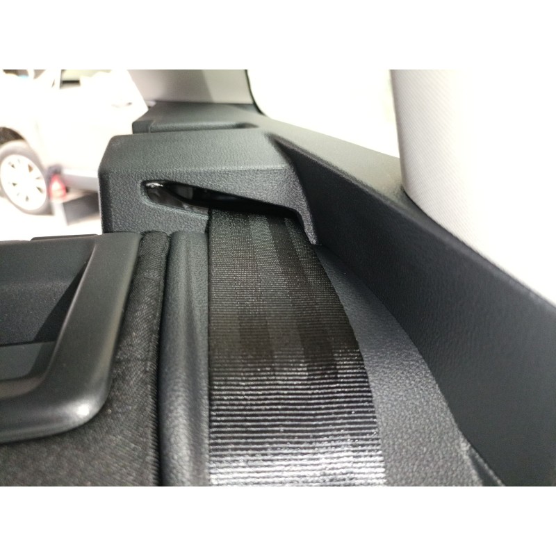 Recambio de cinturon seguridad trasero izquierdo para skoda octavia iv combi nx5 1.5 tsi referencia OEM IAM   